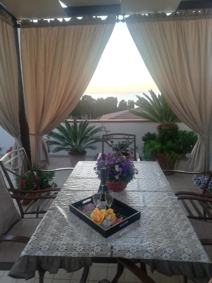 Terrazza Sabine Accomodation Tropea Exterior foto
